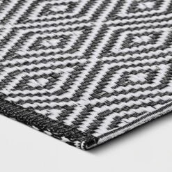 Diamond Check Indoor/Outdoor Rug - Room Essentials™ 7 Diamond Check Indoor/Outdoor Rug - Room Essentials™ -Room Essentials GUEST ee6ed4e6 522b 45a4 817b 0fdcbd433976